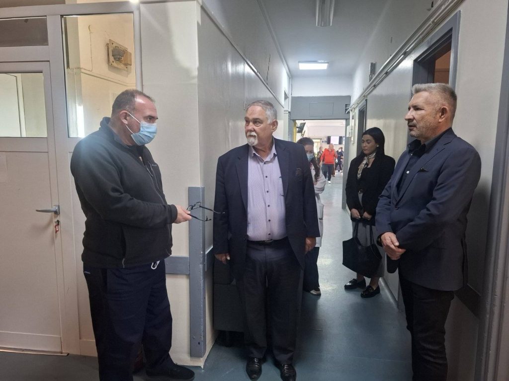 669689256 919677177557194 3548006151777917712 N